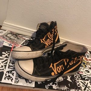 Von Dutch hi tops